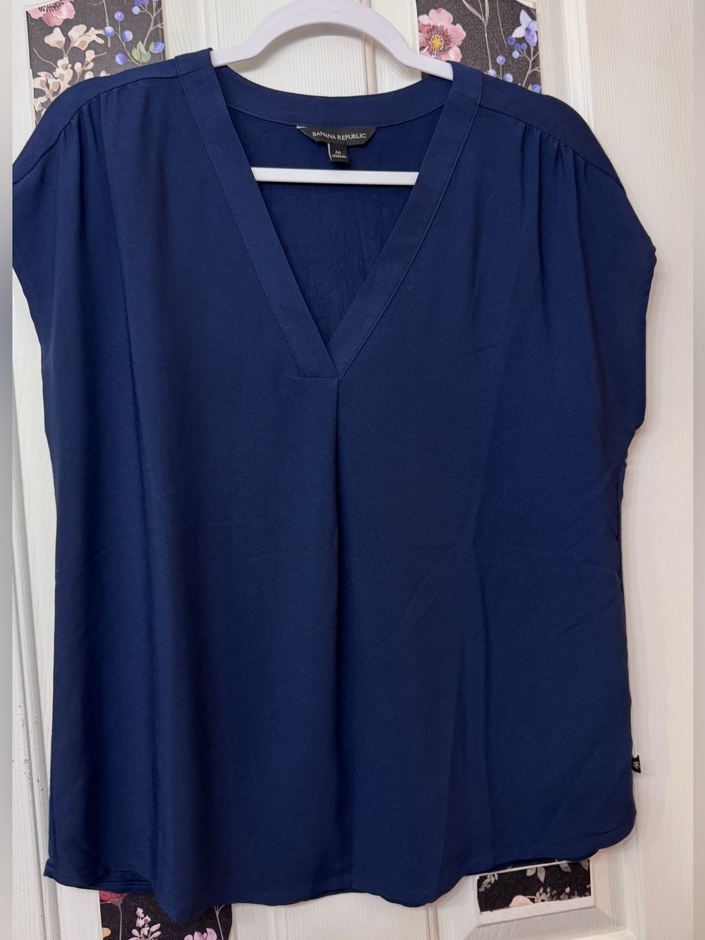 Banana Republic Navy V-Neck Cap Sleeve Blouse